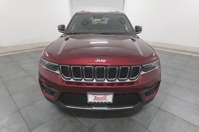 2025 Jeep Grand Cherokee GRAND CHEROKEE LAREDO X 4X4