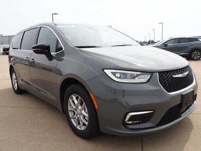 2025 Chrysler Pacifica PACIFICA SELECT