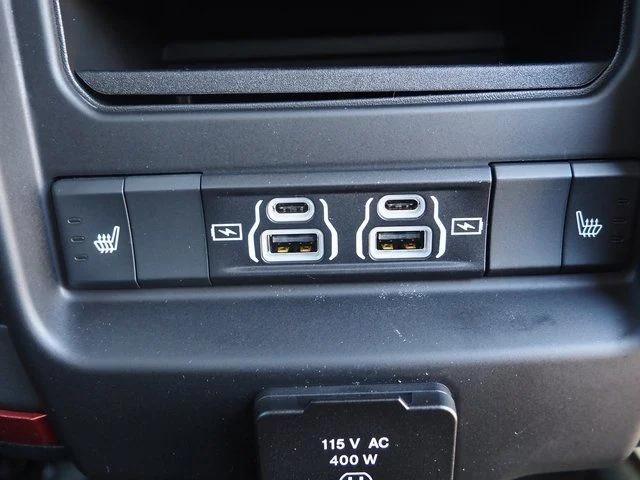 2026 Ram 1500 Rebel Crew Cab 4x4 5'7" Box
