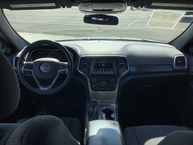 2018 Jeep Grand Cherokee Laredo 4x2