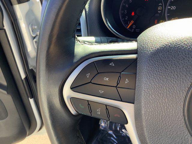 2018 Jeep Grand Cherokee Laredo 4x2