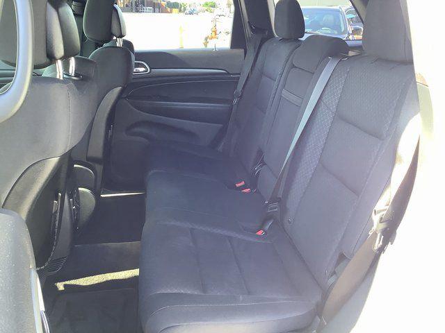 2018 Jeep Grand Cherokee Laredo 4x2