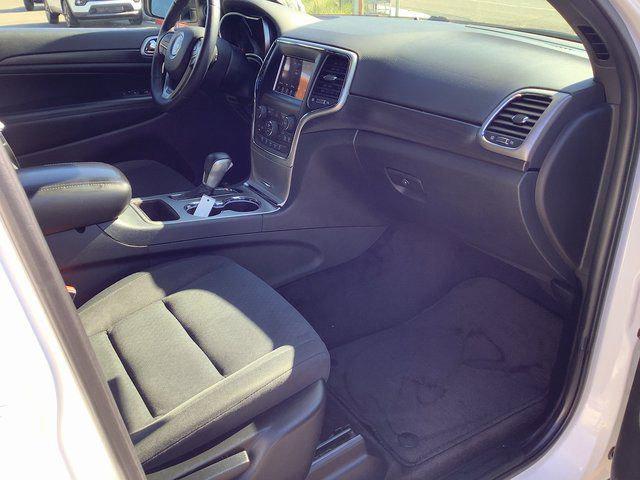 2018 Jeep Grand Cherokee Laredo 4x2