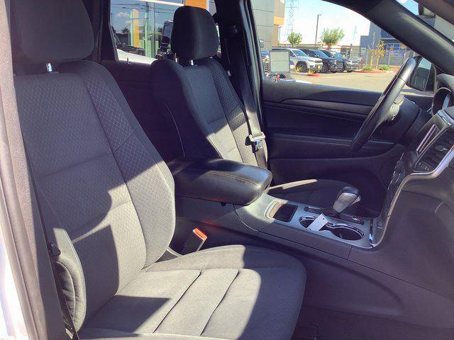 2018 Jeep Grand Cherokee Laredo 4x2