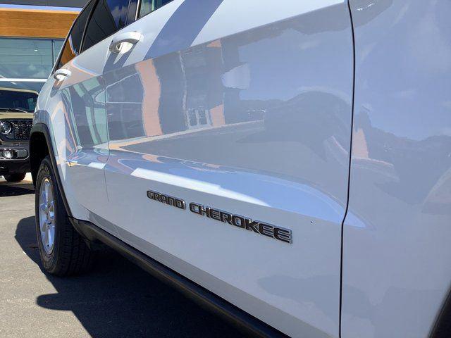 2018 Jeep Grand Cherokee Laredo 4x2