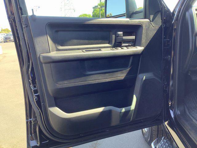 2023 Ram 3500 Tradesman Crew Cab 4x4 6'4" Box