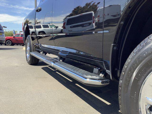 2023 Ram 3500 Tradesman Crew Cab 4x4 6'4" Box