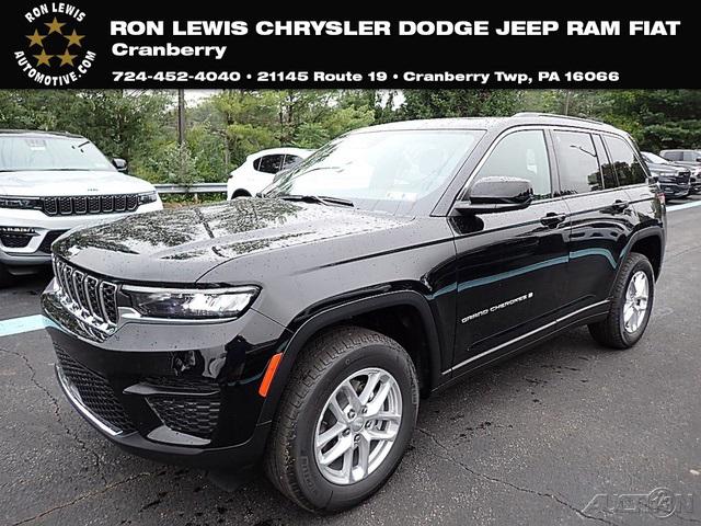 2025 Jeep Grand Cherokee GRAND CHEROKEE LAREDO X 4X4