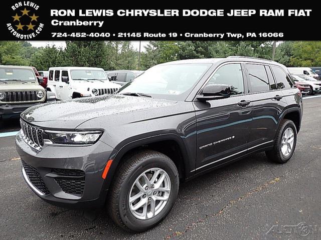 2025 Jeep Grand Cherokee GRAND CHEROKEE LAREDO X 4X4