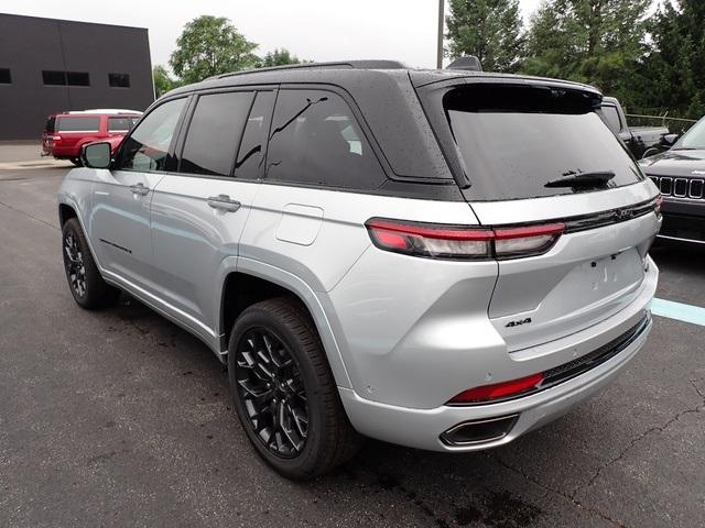 2025 Jeep Grand Cherokee GRAND CHEROKEE SUMMIT RESERVE 4X4