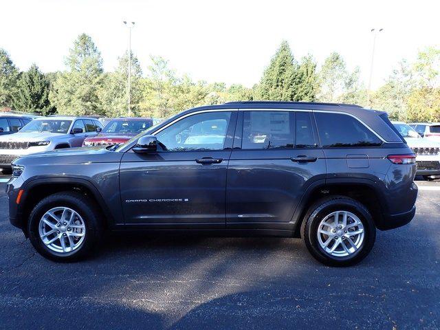 2025 Jeep Grand Cherokee GRAND CHEROKEE LAREDO X 4X4