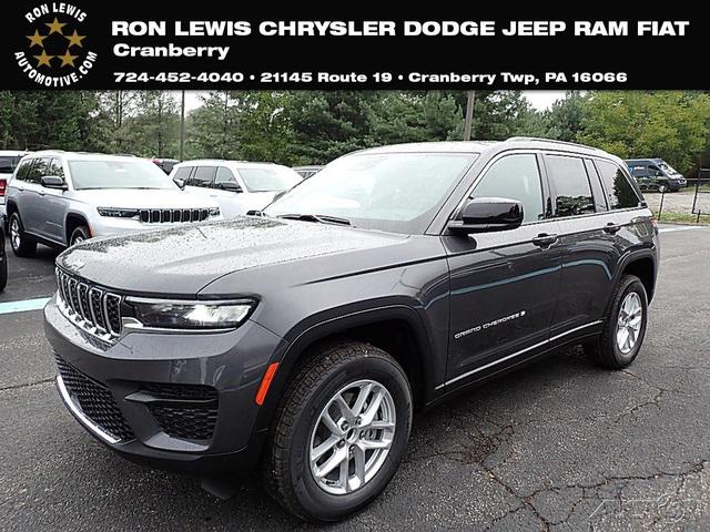 2025 Jeep Grand Cherokee GRAND CHEROKEE LAREDO X 4X4