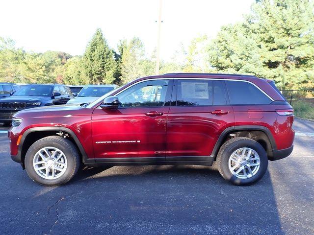 2025 Jeep Grand Cherokee GRAND CHEROKEE LAREDO X 4X4 2025 Jeep Grand Cherokee GRAND CHEROKEE LAREDO X 4X4