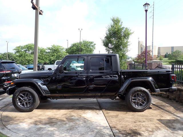 2025 Jeep Gladiator GLADIATOR SPORT S 4X4 2025 Jeep Gladiator GLADIATOR SPORT S 4X4