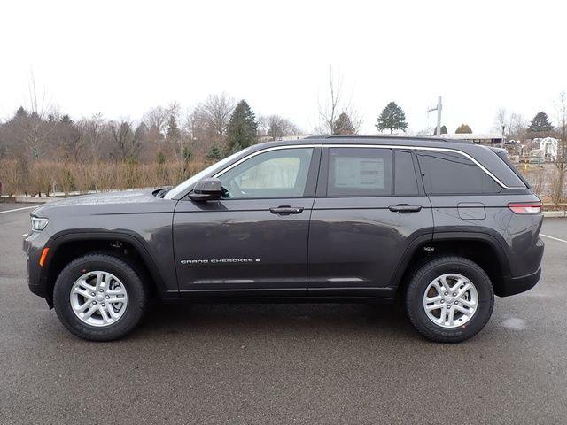 2025 Jeep Grand Cherokee GRAND CHEROKEE LAREDO 4X4