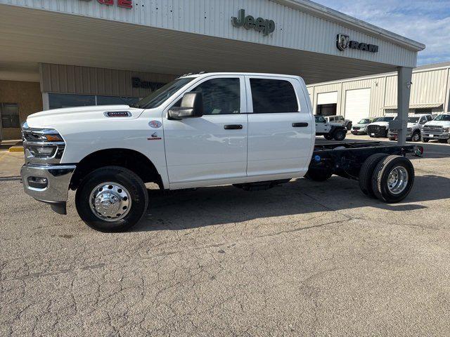 2026 RAM Ram 3500 Chassis Cab RAM 3500 TRADESMAN CREW CAB CHASSIS 4X4 60 CA