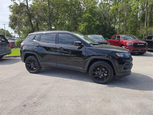 2025 Jeep Compass COMPASS LATITUDE 4X4