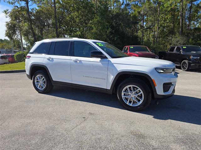 2025 Jeep Grand Cherokee GRAND CHEROKEE LAREDO X 4X2