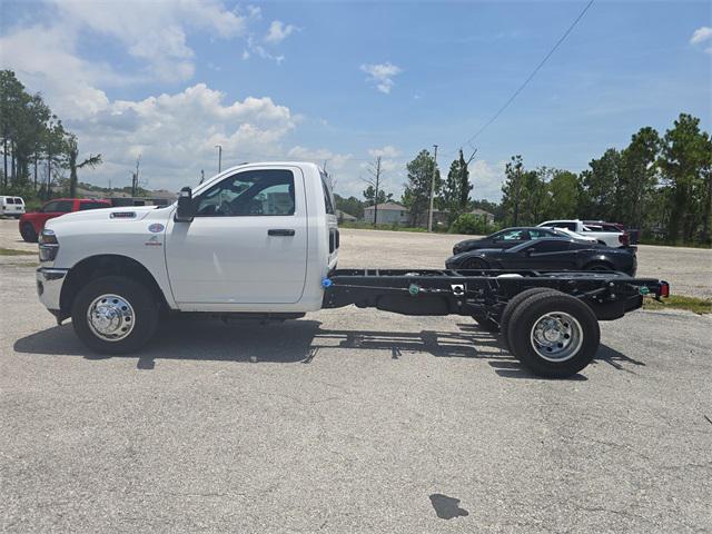 2025 RAM Ram 3500 Chassis Cab RAM 3500 TRADESMAN CHASSIS REGULAR CAB 4X4 84 CA
