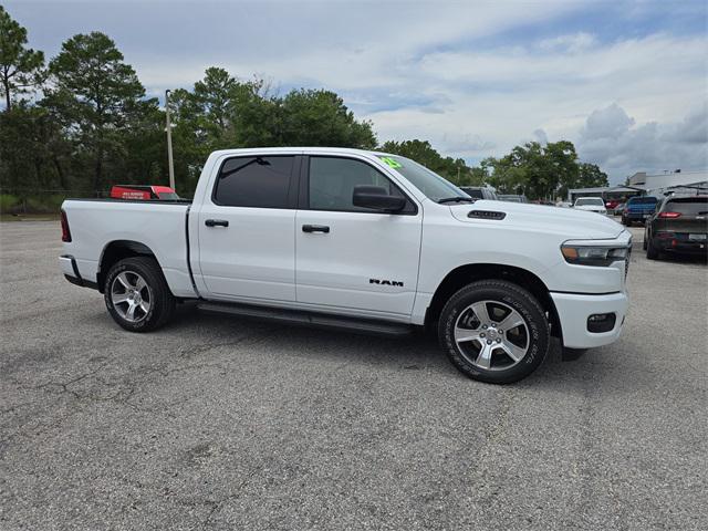 2025 RAM Ram 1500 RAM 1500 TRADESMAN CREW CAB 4X2 57 BOX