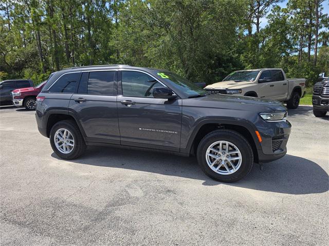 2025 Jeep Grand Cherokee GRAND CHEROKEE LAREDO X 4X2