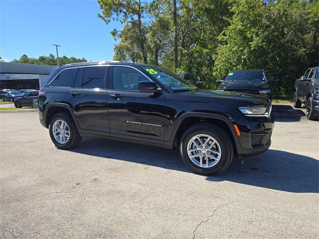 2025 Jeep Grand Cherokee GRAND CHEROKEE LAREDO X 4X2