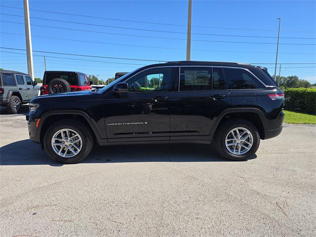 2025 Jeep Grand Cherokee GRAND CHEROKEE LAREDO X 4X2