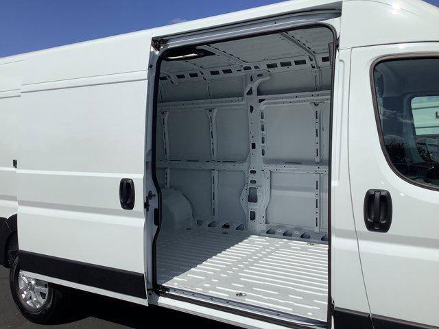 2026 Ram ProMaster Cargo Van SLT High Roof 159" WB