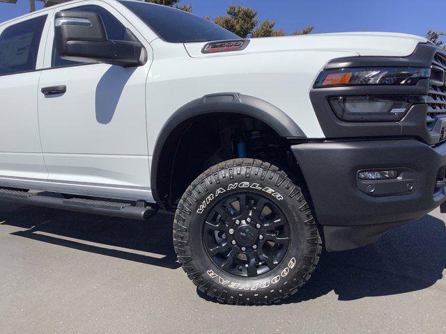 2026 RAM Ram 2500 RAM 2500 TRADESMAN CREW CAB 4X4 64 BOX