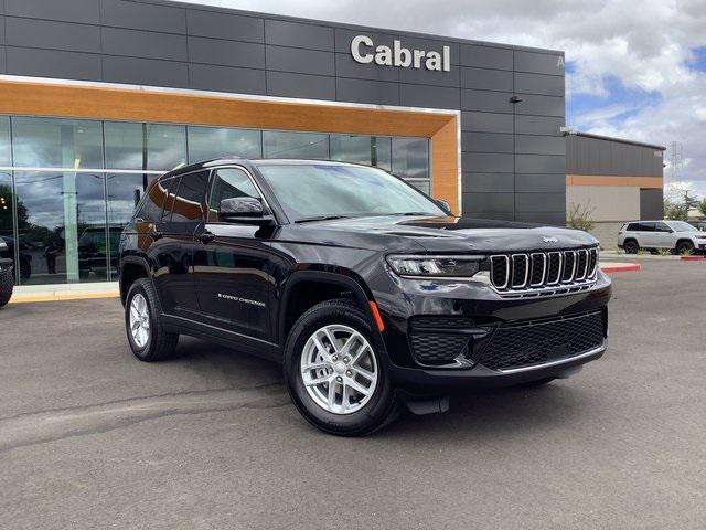 2025 Jeep Grand Cherokee GRAND CHEROKEE LAREDO X 4X4