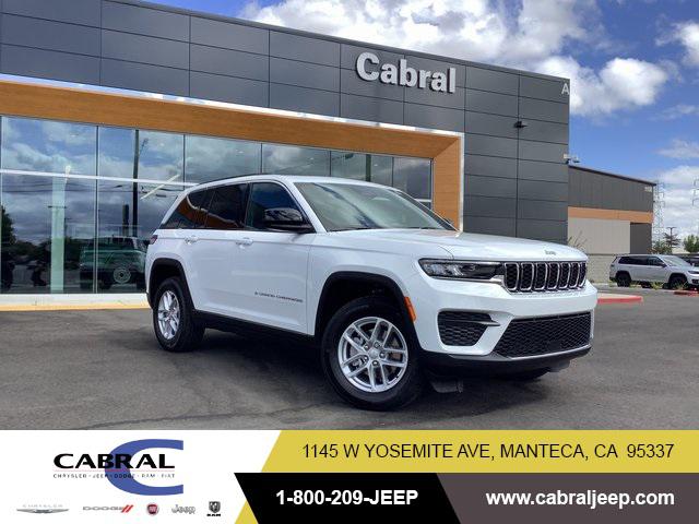 2025 Jeep Grand Cherokee GRAND CHEROKEE LAREDO X 4X4