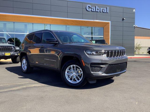 2025 Jeep Grand Cherokee GRAND CHEROKEE LAREDO X 4X4 2025 Jeep Grand Cherokee GRAND CHEROKEE LAREDO X 4X4