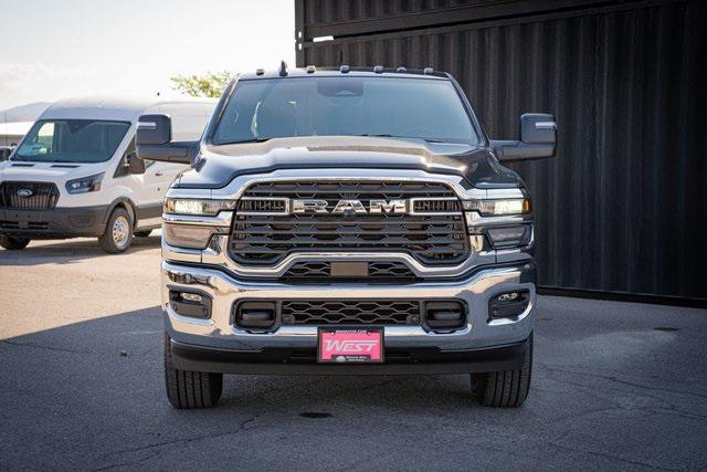 2025 RAM Ram 3500 RAM 3500 TRADESMAN CREW CAB 4X4 8 BOX
