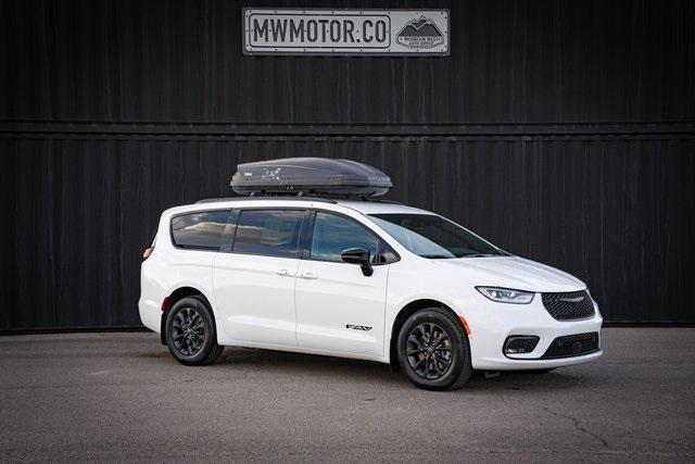2025 Chrysler Pacifica PACIFICA SELECT AWD