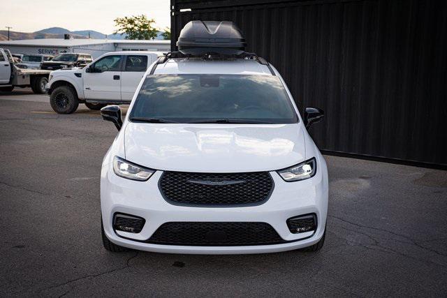 2025 Chrysler Pacifica PACIFICA SELECT AWD