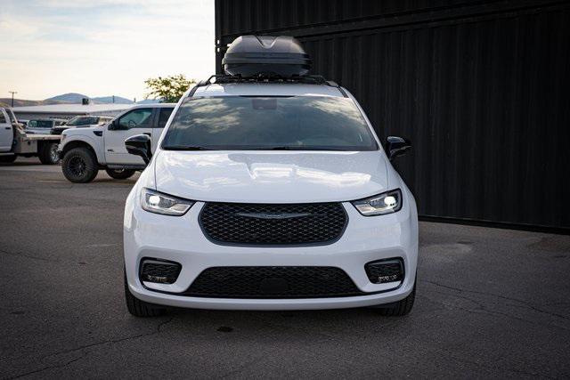 2025 Chrysler Pacifica PACIFICA SELECT AWD