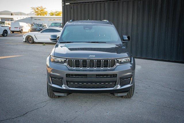 2025 Jeep Grand Cherokee GRAND CHEROKEE L LAREDO 4X4