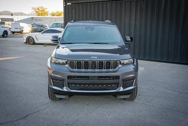 2025 Jeep Grand Cherokee GRAND CHEROKEE L LAREDO 4X4