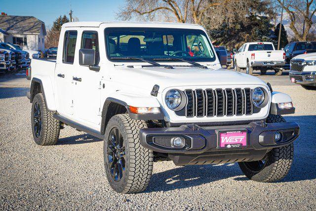 2025 Jeep Gladiator GLADIATOR NIGHTHAWK 4X4