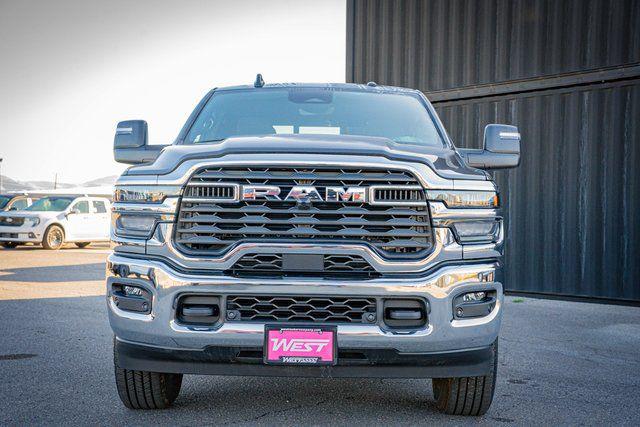 2025 RAM Ram 3500 RAM 3500 TRADESMAN CREW CAB 4X4 8 BOX