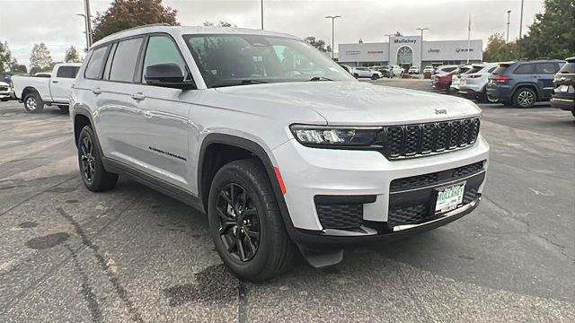 2024 Jeep Grand Cherokee L Altitude 4x4