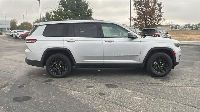 2024 Jeep Grand Cherokee L Altitude 4x4