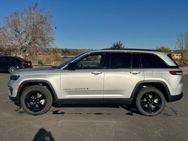 2025 Jeep Grand Cherokee GRAND CHEROKEE LIMITED 4X4 2025 Jeep Grand Cherokee GRAND CHEROKEE LIMITED 4X4