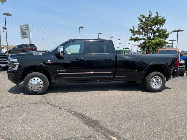 2025 RAM Ram 3500 RAM 3500 LIMITED CREW CAB 4X4 8 BOX