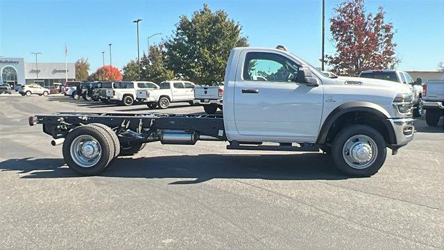 2026 RAM Ram 5500 Chassis Cab RAM 5500 TRADESMAN CHASSIS REGULAR CAB 4X4 84 CA 2026 RAM Ram 5500 Chassis Cab RAM 5500 TRADESMAN CHASSIS REGULAR CAB 4X4 84 CA
