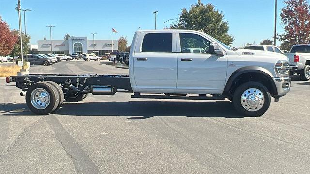 2026 RAM Ram 5500 Chassis Cab RAM 5500 TRADESMAN CHASSIS CREW CAB 4X4 84 CA 2026 RAM Ram 5500 Chassis Cab RAM 5500 TRADESMAN CHASSIS CREW CAB 4X4 84 CA