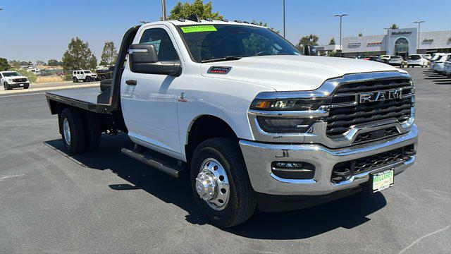 2026 RAM 3500 Chassis RAM 3500 TRADESMAN CHASSIS REGULAR CAB 4X4 84 CA