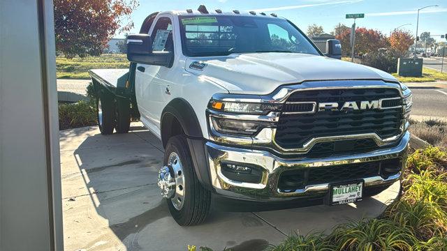 2026 RAM Ram 5500 Chassis Cab RAM 5500 TRADESMAN CHASSIS REGULAR CAB 4X4 84 CA 2026 RAM Ram 5500 Chassis Cab RAM 5500 TRADESMAN CHASSIS REGULAR CAB 4X4 84 CA