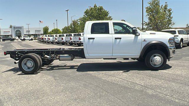 2025 RAM Ram 5500 Chassis Cab RAM 5500 TRADESMAN CHASSIS CREW CAB 4X4 84 CA 2025 RAM Ram 5500 Chassis Cab RAM 5500 TRADESMAN CHASSIS CREW CAB 4X4 84 CA