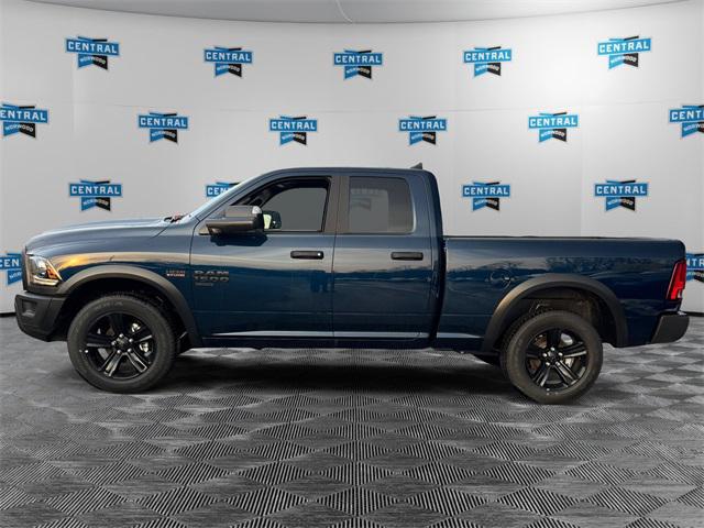 2024 RAM Ram 1500 Classic RAM 1500 CLASSIC WARLOCK QUAD CAB 4X4 64 BOX